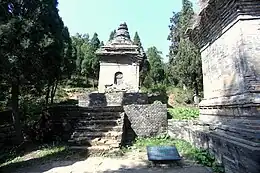 少林寺法玩禅师塔河南，嵩山，唐代