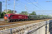 配属哈局哈段的HXD3D-1886号机车（朱德号）