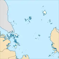 納土納群島在廖内群岛省的位置