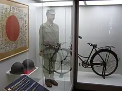 在馬來西亞的國家歷史博物館正展出日本士兵的軍服及其使用的腳踏車