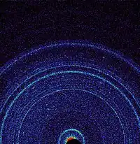 首幅火星土壤的X射线视图（位于石巢的“好奇号”，2012年10月17日）。