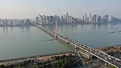 從錢塘江西南方看錢江三橋